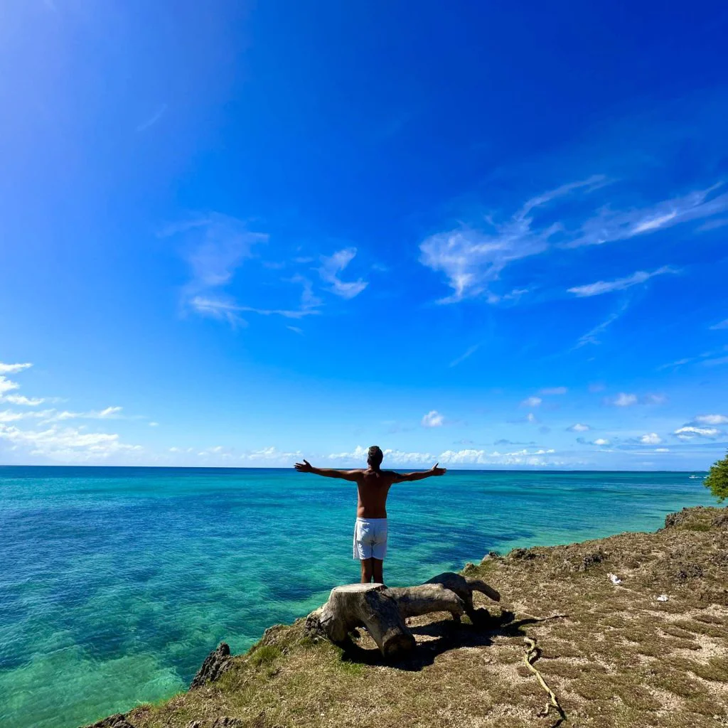 Manilo embracing the beauty of the Philippines